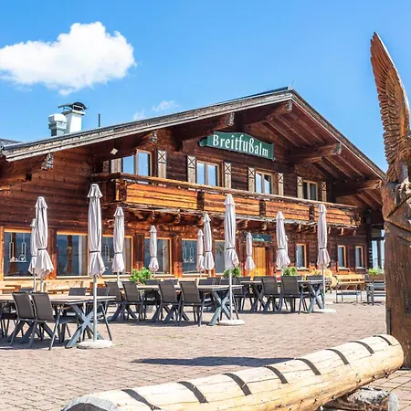 Almglueck Auf 1740m Saalbach-Hinterglemm